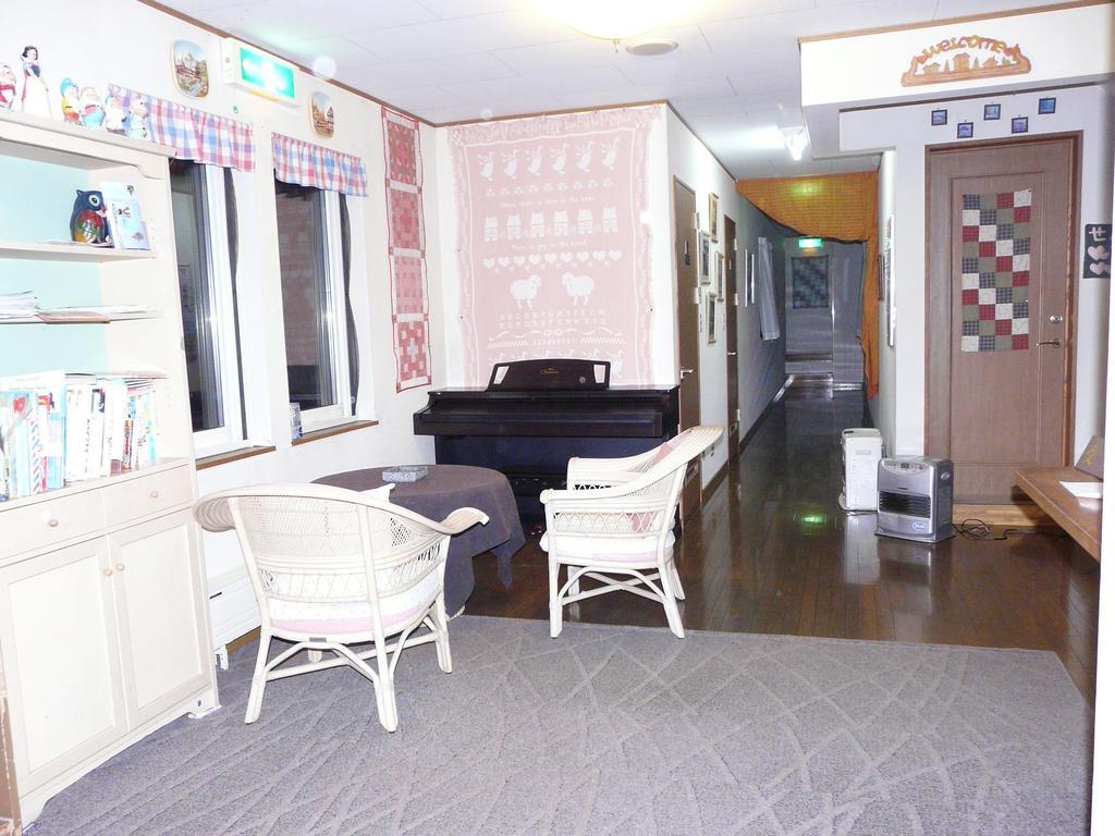 Pension Ressha House NakaNakafurano Buitenkant foto